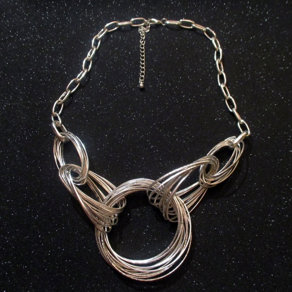 Light elegant geometrics necklace: circles & ovals